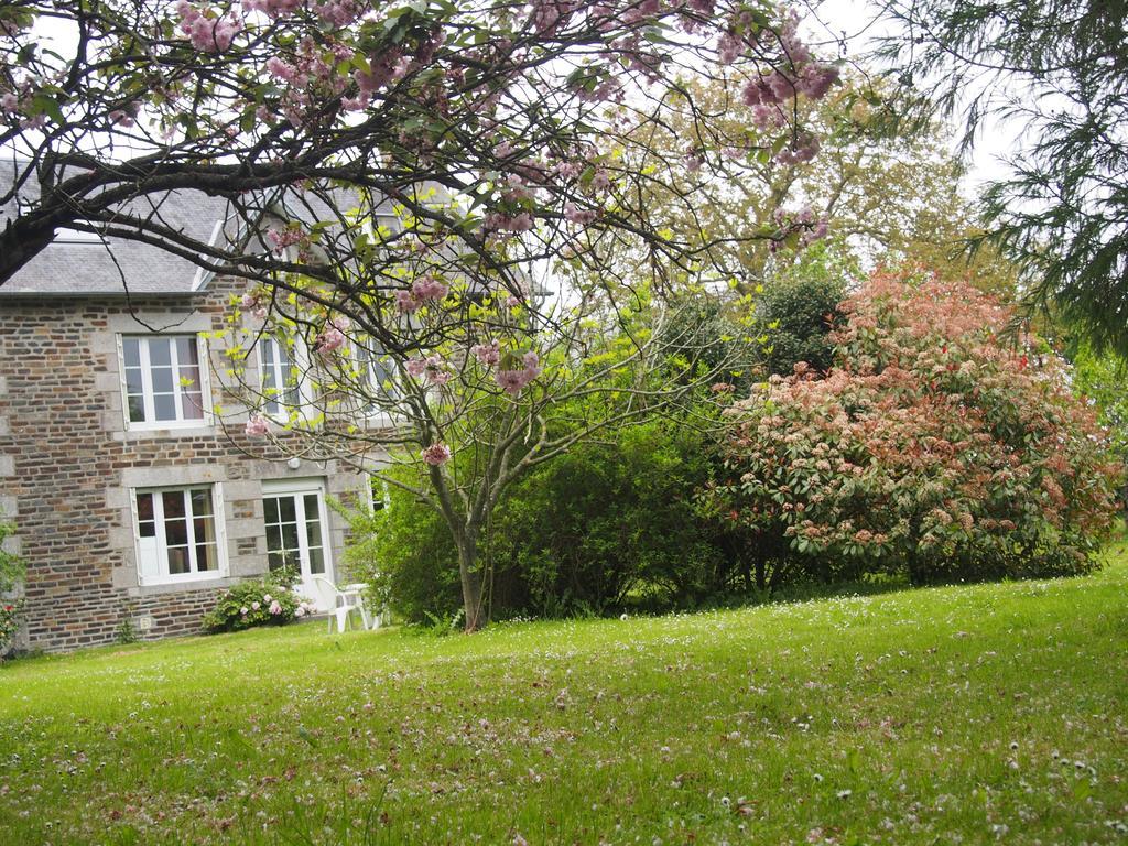 St Michel Vila Vains Exterior foto